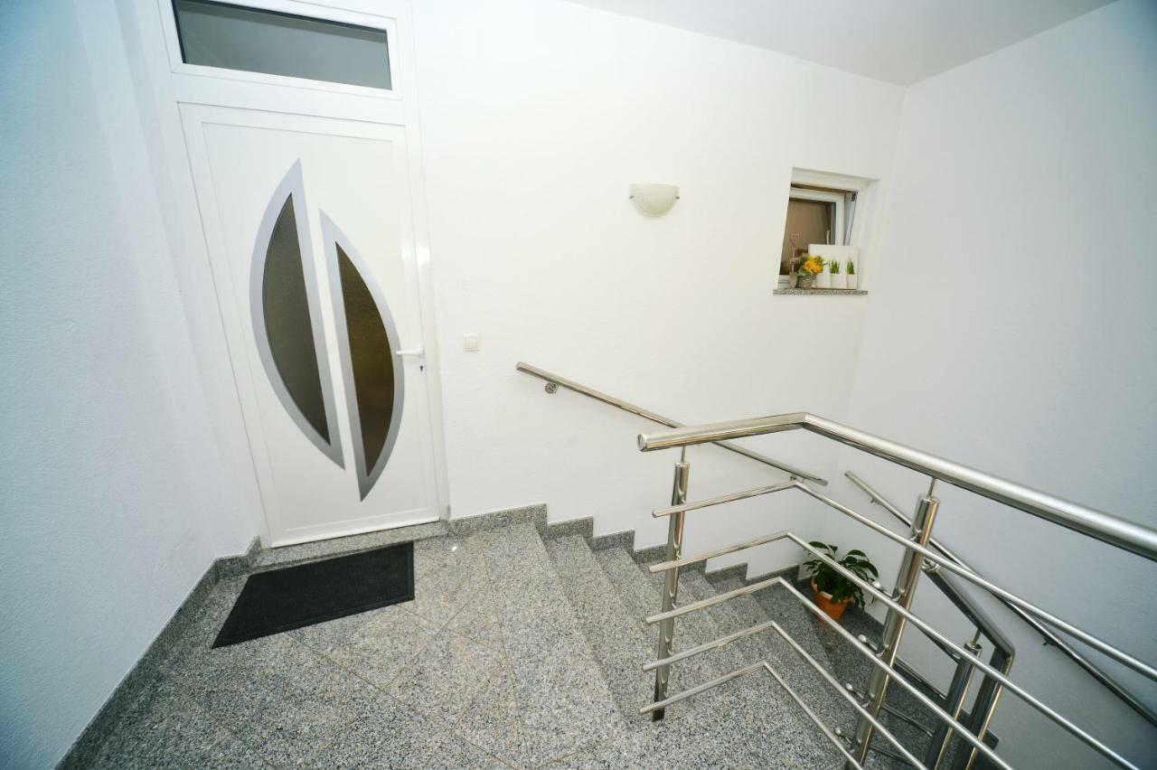 Apartments Mrkonja 마툴지 외부 사진
